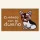 Felpudo Cuidado de fibra de coco con diseño de perro y texto